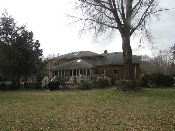 5th image of 1264 Southfield Pl
