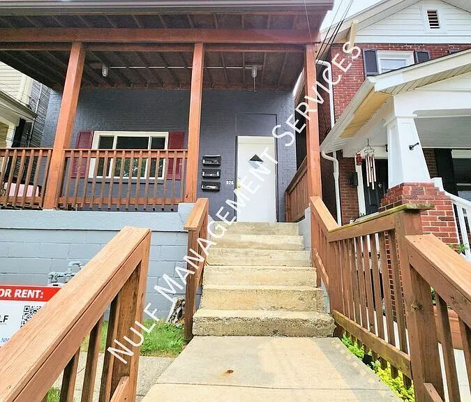 926 Portland St #3 — Photo 6