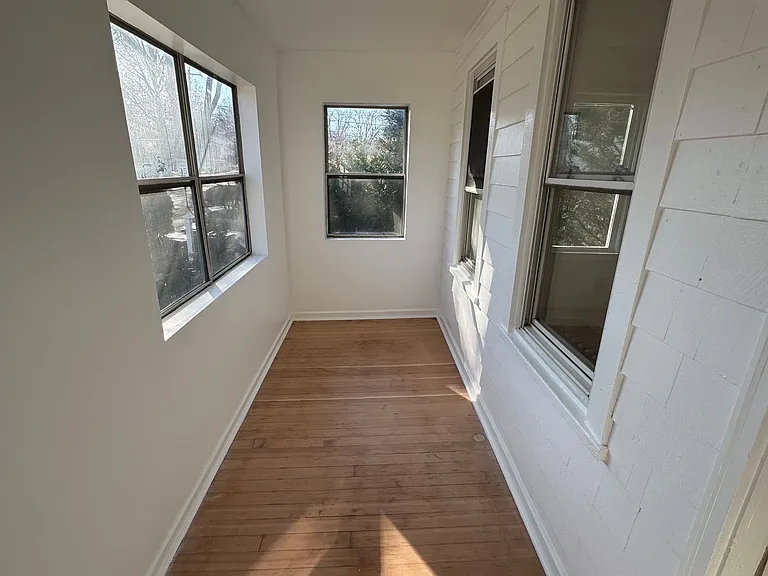 57 Morris Ave — Photo 11