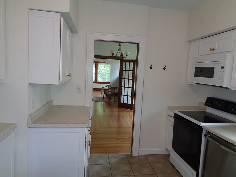529 Ridgelawn Ave — Photo 10