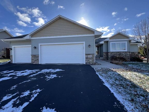 2nd image of 1694 Valley Quail Dr