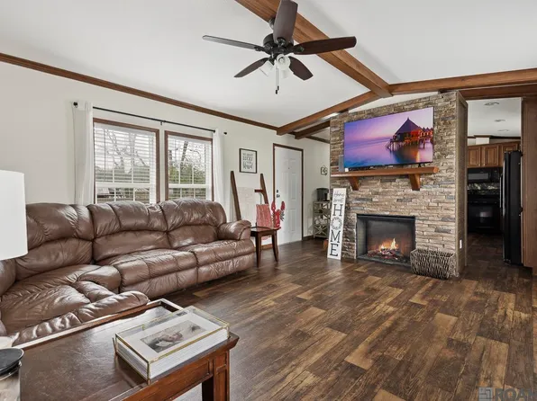 8323 Amanda St, Sorrento, LA 70778