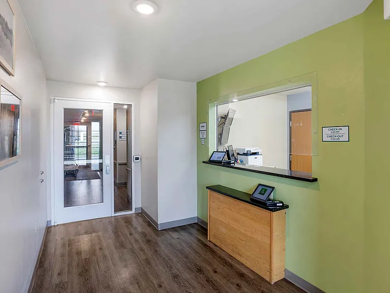 Lobby and Guest Check-in