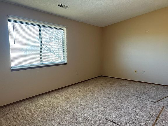2nd image of 806 Woodwind Ct