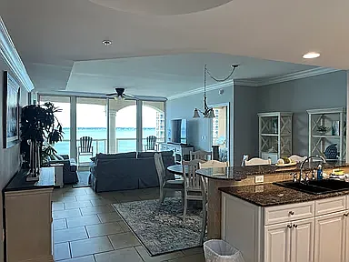 2 bed, 2.5 bath, 1333 sqft, $3,000 — Photo 4