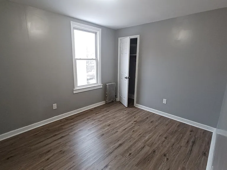 52 S 13th St #2 — Photo 11