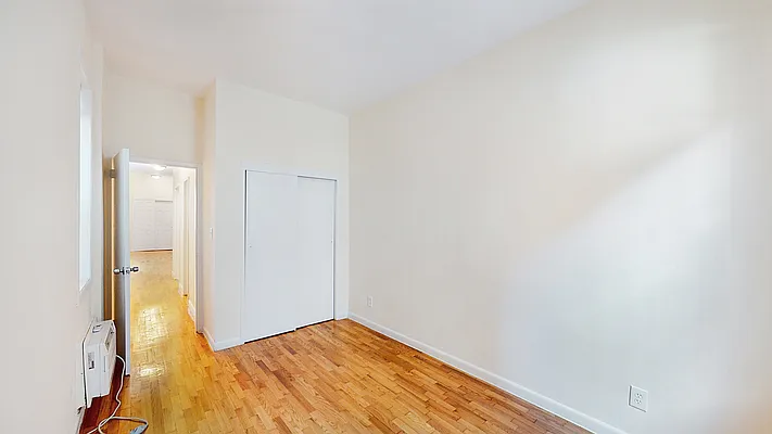 Rented by Douglas Elliman | media 24