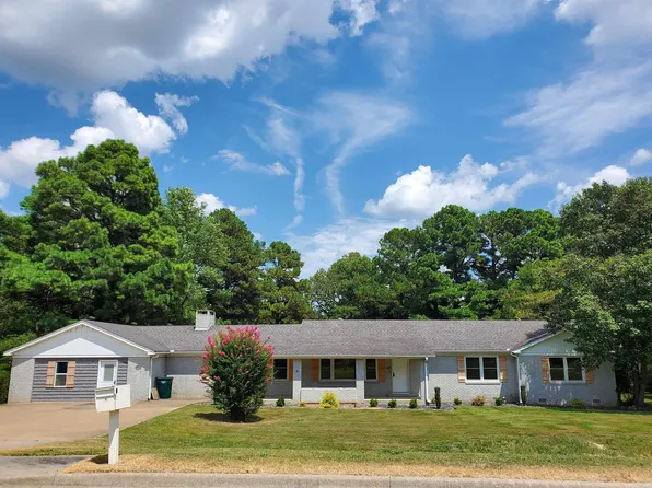 1287/1281 W North St, Piggott, AR 72454