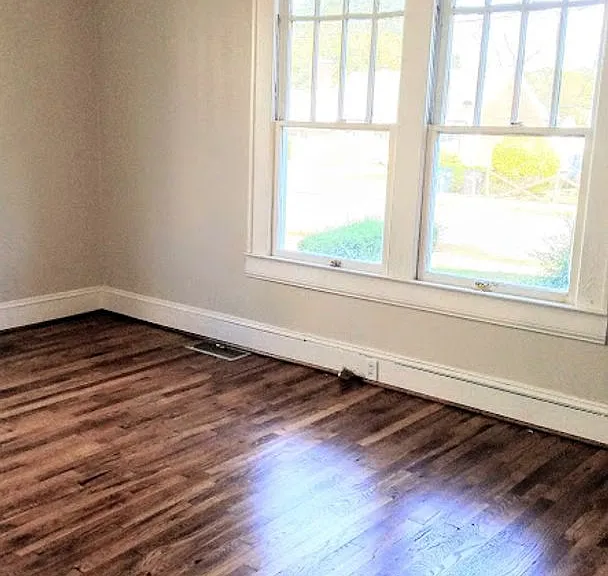 2372 Greenway Ave — Photo 12