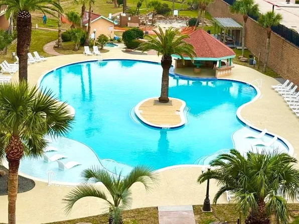 9520 Seawall Blvd APT 225, Galveston, TX 77554