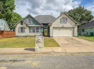 340 Rose Mayer Loop, La Grange, TX 78945