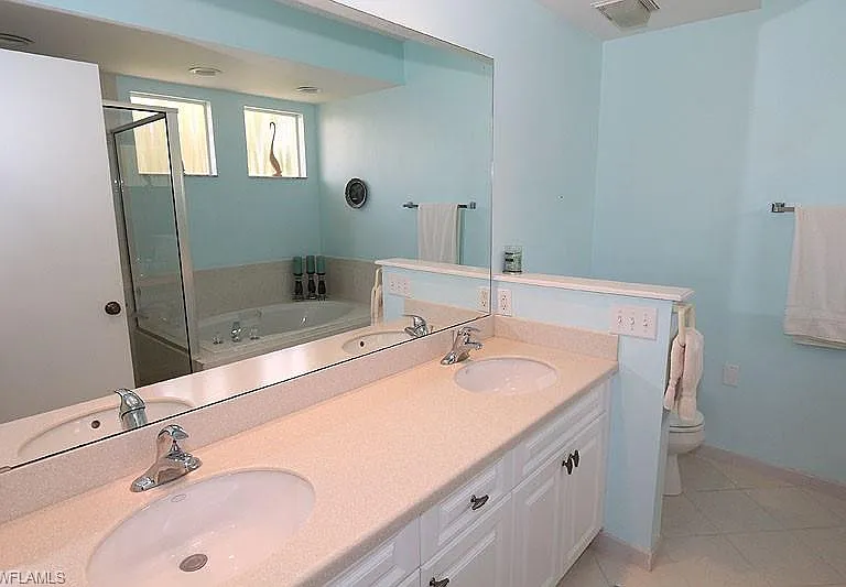 784 Willowbrook Dr #608 — Photo 8