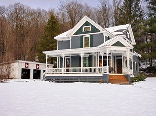 360 Beaman St, Poultney, VT 05764