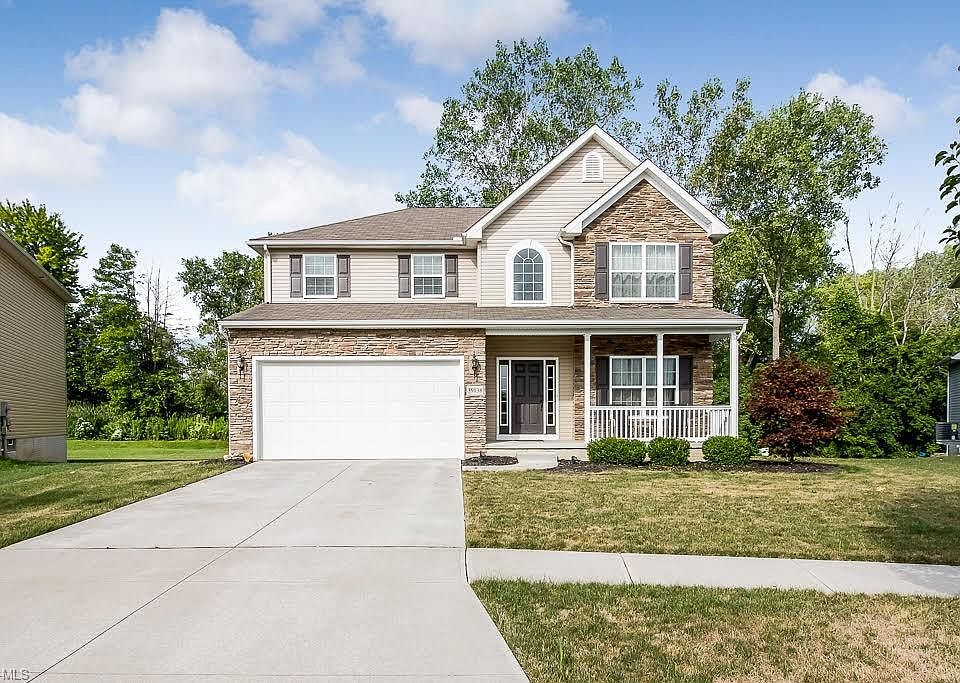 1st image of 39138 Crescent Dr