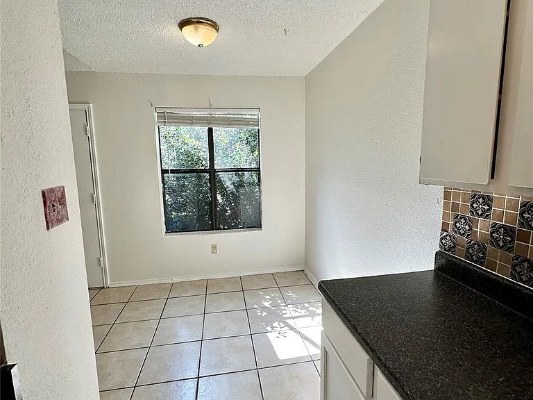 4322 Gillis St #204 — Photo 9