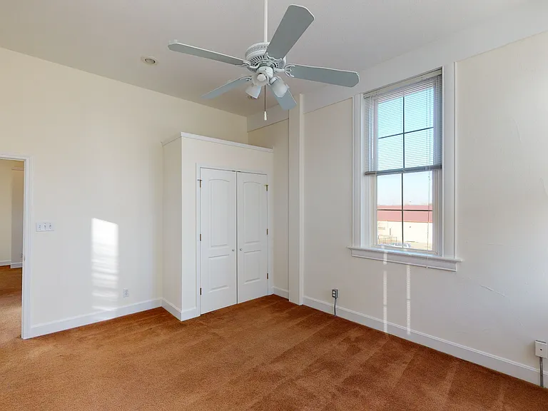320 S 2nd St #D — Photo 15