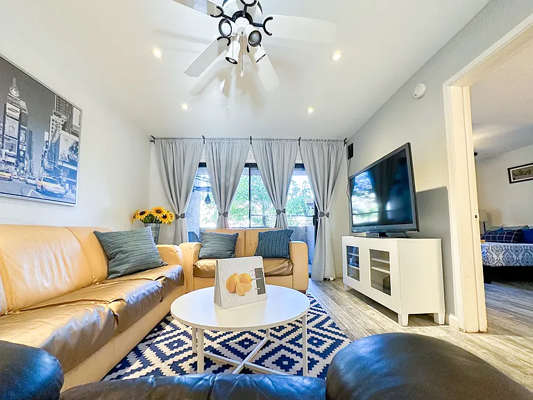 1215 E Lemon St #121 — Photo 13