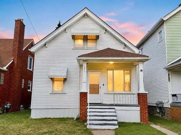 12020 Mitchell St, Hamtramck, MI 48212