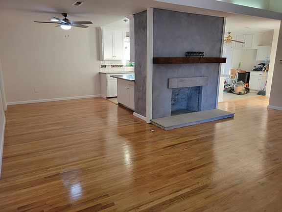 2nd image of 1426 Teton Dr