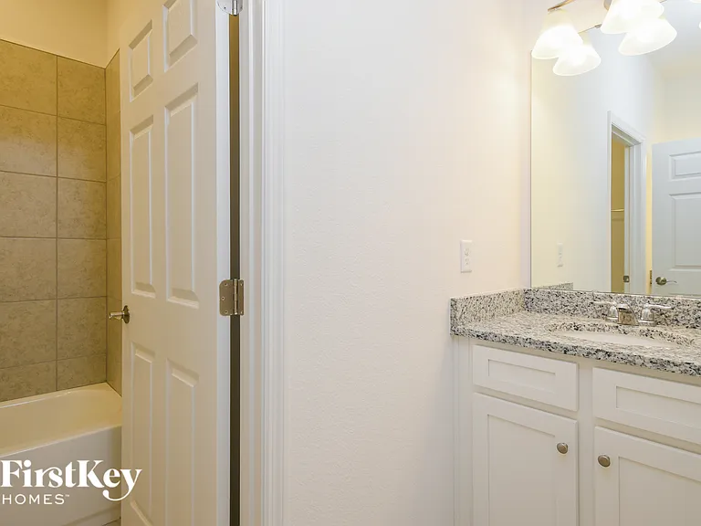 1227 Ponca Rd — Photo 14