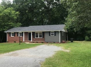 4 Calhoun St, Honea Path, SC 29654