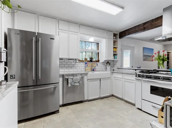 45 Farrell Street, Houston, TX 77022