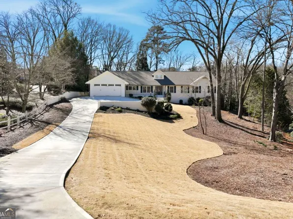 1685 Valley Rd NE, Gainesville, GA 30501