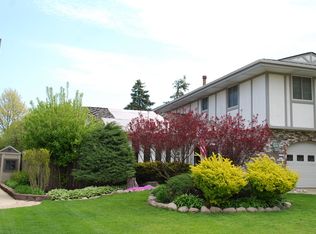 181 Braintree Dr, Bloomingdale, IL 60108