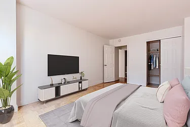 Rented by Manhattan Realty Group