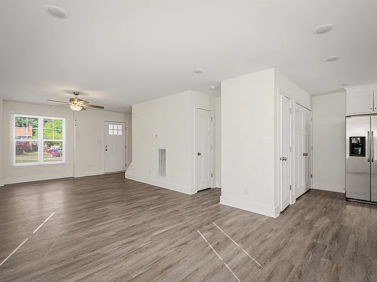15508 Richmond St — Photo 14