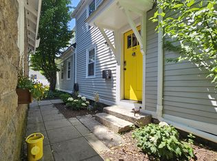 21 Lyman St #R, Waltham, MA 02452