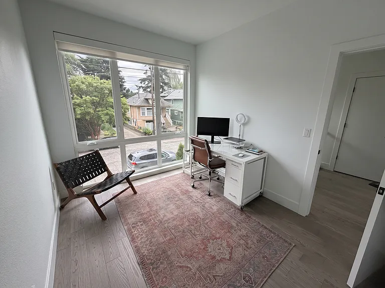 3523 SE Alder St — Photo 11
