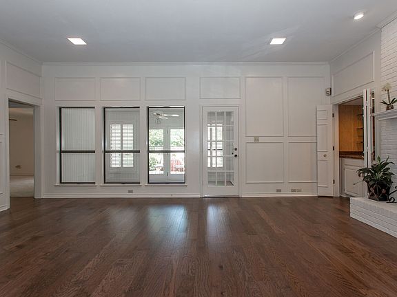 4804 Silent Ridge Court East-6.jpg