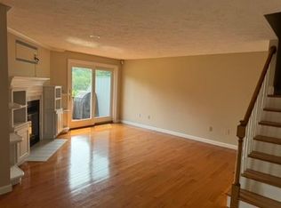 378 Winding Pond Rd, Londonderry, NH 03053