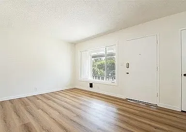 2 bed, 890 sqft, $2,900 — Photo 3