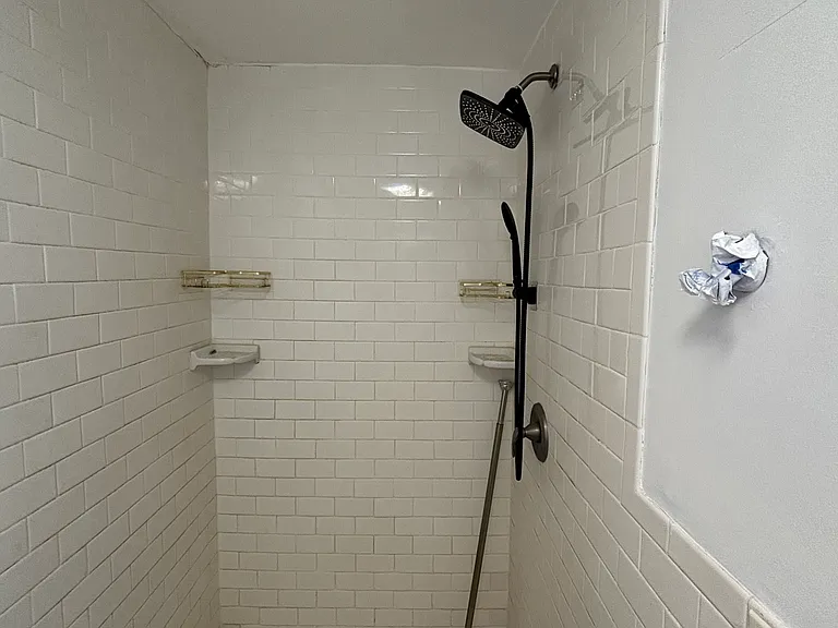 2353 Spring Park Rd #5 — Photo 4