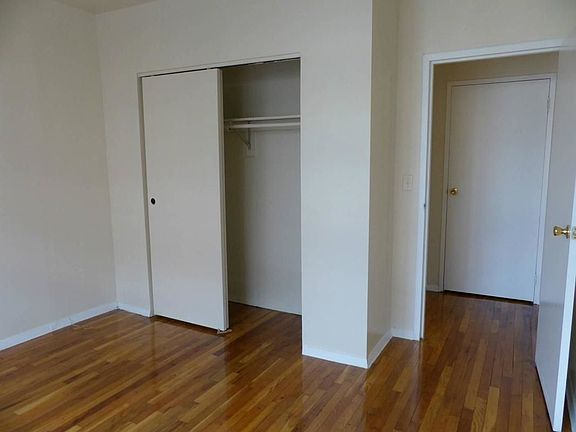 3rd image of 208 W 111th St APT 4A