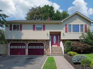 50 Meyer Rd, Edison, NJ 08817