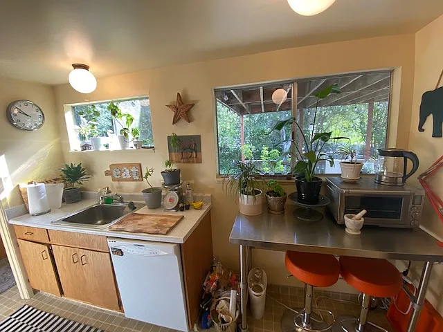 40A Valencia Rd — Photo 6