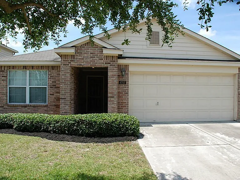4707 San Antonio River Dr — Photo 1