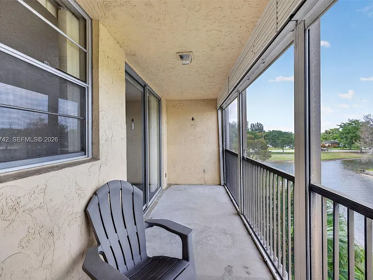 3100 W Rolling Hills Cir #303 — Photo 48