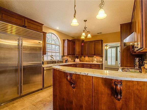 4th image of 2116 Antibes Dr