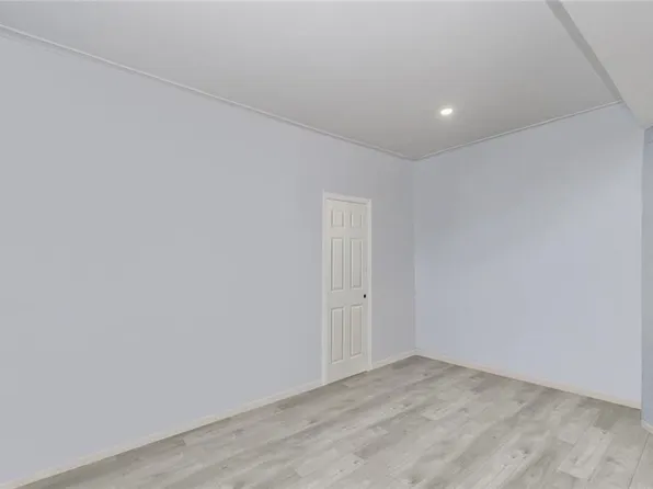 2612 Harway Avenue image 23 of 32