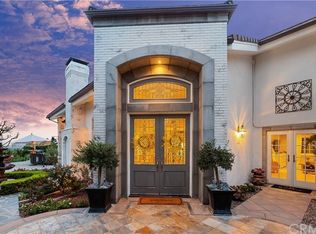 2052 Valhalla Dr, Santa Ana, CA 92705