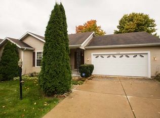 725 Prism Valley Dr, Mishawaka, IN 46544