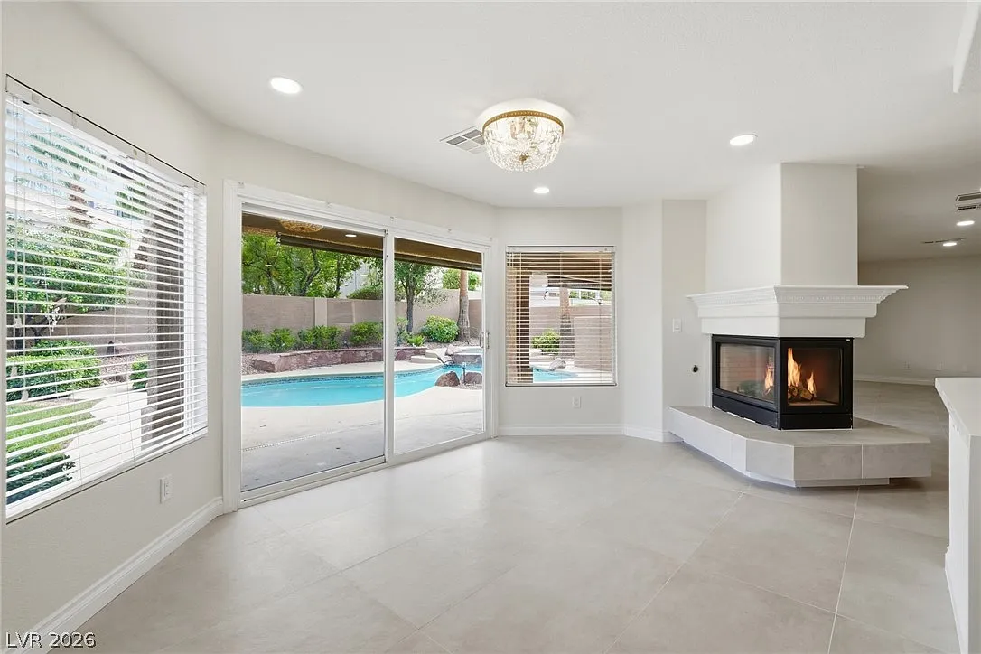 5 bed, 9.0 bath, 3417 sqft, $5,000 — Photo 3