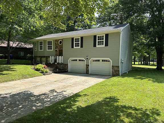 4th image of 19611 Chad Ln