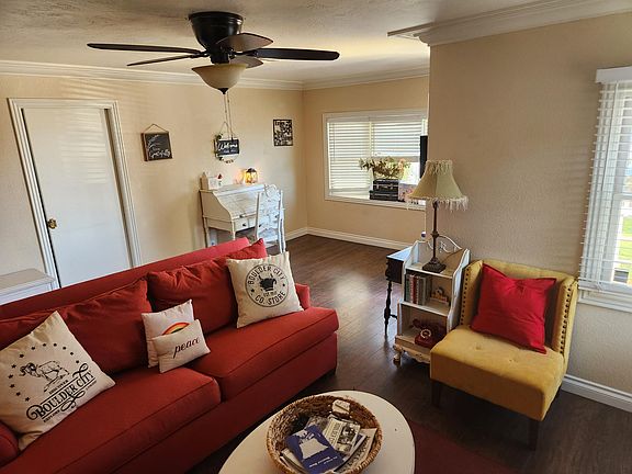 4th image of 660 Avenue D #1