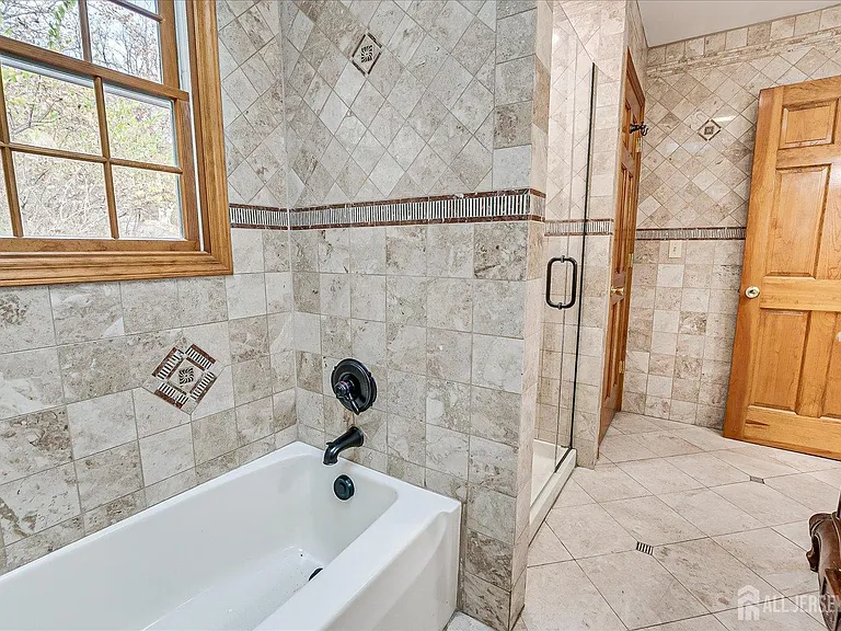 23 Cardownie St — Photo 24