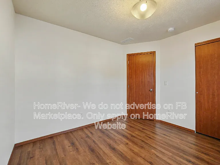 1811 W Maxine Ave — Photo 13